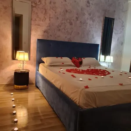 Nuba 2 Summerland * Mamaia